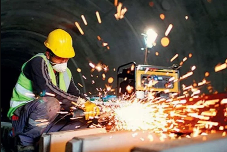 ÜCRETLİ ÇALIŞAN SAYISI YILLIK %6,5 ARTTI