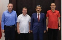 Valilik Makamında ağırladı...