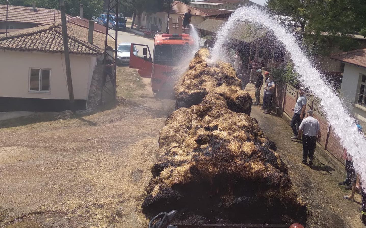 Römorklarda çıkan yangın söndürüldü...