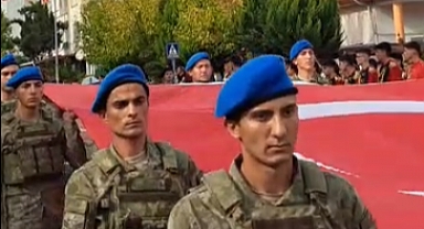 Bayrak Geçiş Töreniyle Kutlandı...