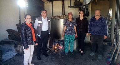  Doğanca Köyünde Şekerpancarı Pekmezi Üretimi