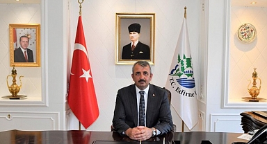 Edirne Valisi 19 Ekim Muhtarlar Günü’nü kutladı