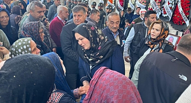 Eski Camii’de dualarla uğurlandı...