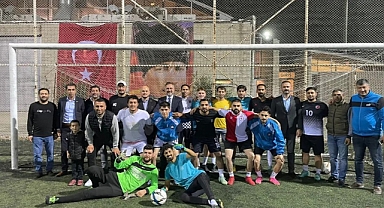 Futbol Kulübü'nü Ziyaret Etti...