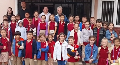 Geleneksel Değerlerle Buluşturdu...