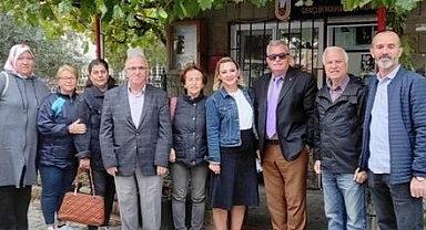 Gençlik Mahallesi Muhtarı Remzi Dik'i ziyaret ettiler