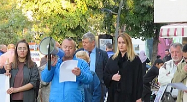 İSRAİL KATLIAMINI PROTESTO ETTİLER