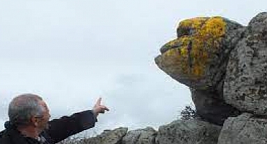 Maymun Kaya'nın Sıra Dışı Güzelliği...