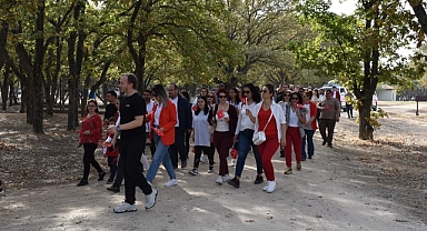 SAĞLIĞA YÜRÜDÜLER...