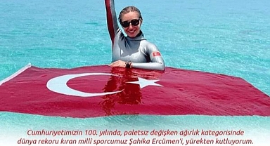 Şahika Ercümen, 106 Metrelik Dalışıyla Türkiye'yi Gururlandırdı