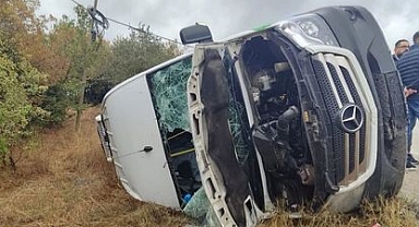 Şarköy'de Minibüs Kazası: 14 Yaralı Hastaneye Kaldırıldı