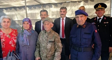 Yaşayan Tarihini Temsil Ediyorlar...