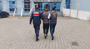 54 yıl hapis cezasıyla aranan firari, ahırda yakalandı