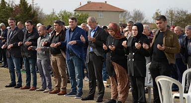 Allah'a Dua Ettiler...