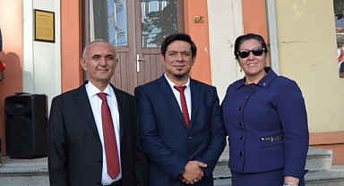 Başarıdan Dolayı Takdir Etti...