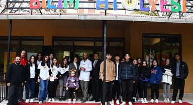 Bilim Atölyesi’nin açılışı “HUHU ile Bilim Şov” ile gerçekleştirildi.