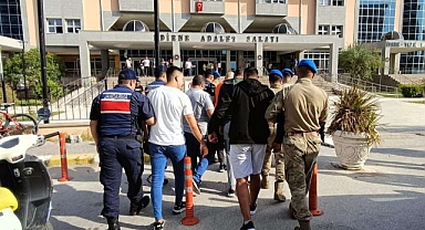 Edirne'de 481 kaçak göçmen yakalandı, 11 organizatör gözaltına alındı