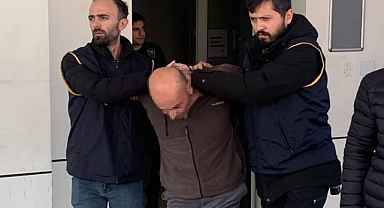 Eski eşini, evinde tabancayla ensesinden vuran şüpheli adliyede