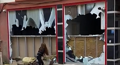 Eski patronuna kızdı, keserle iş yerinin camlarını kırdı