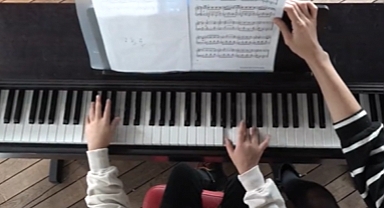 Genç Yeteneklere Müzikle Yol Açılıyor