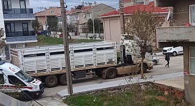 Kamyonun çarptığı 10 yaşındaki Sudem yaralandı