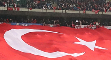 Kırklarelispor 39 Gençlik Taraftarlarından Tebrik Mesajı!...