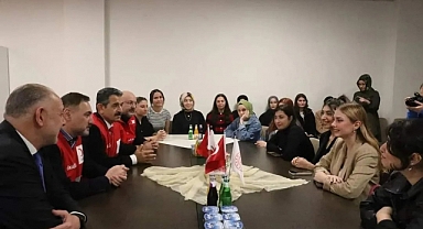 Kütüphane ve atölye açıldı