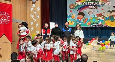 Neşelerine ortak oldular