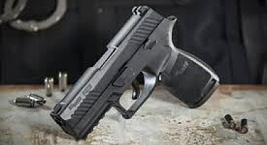 Rastgele ateş açtı...