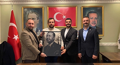 Ak Parti’den aday adayı ziyaretleri