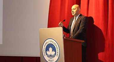 “Arı Hastalıkları, Arılarda Kışlatma, Arı Ürünleri ve Standartları” konferansı düzenlendi