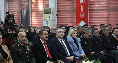 Atatürk'ün Kırklareli'ne gelişinin 93.yılında konuşan Başkan Kesimoğlu; “Bizler hayata Mustafa Kemal sevgisiyle tutunuyoruz”