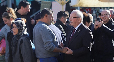 Başkan Albayrak'tan Pazar Ziyareti