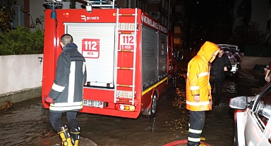 Belediye ekipleri tam kadro sahada