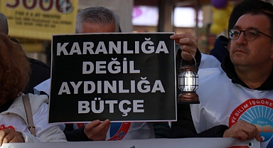 Edirne'de, 'kalıcı yaz saati' uygulamasına gemici fenerleriyle protesto