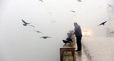 Edirne’de sis etkili oldu