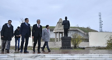 Müdafii Şükrü Paşa'nın Kabri ve Anıtı Restorasyon Altında