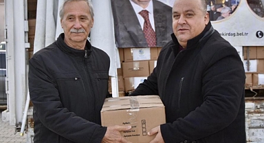 MURATLI'DA ARI ÜRETİCİLERİNE ARI KEKİ DAĞITIMI YAPILDI