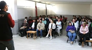Öğrenci ve Velilere Siber Güvenlik Semineri Düzenlendi