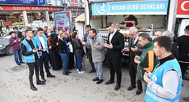 Şehitler adına lokma dağıtıldı