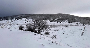Tekirdağ'da Ganos Dağı ve etekleri beyaza büründü