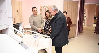 2024'ün İlk Dakikalarında Dünyaya Gözlerini Açtı