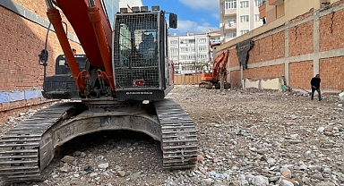 45 yıl tuzla buz oldu