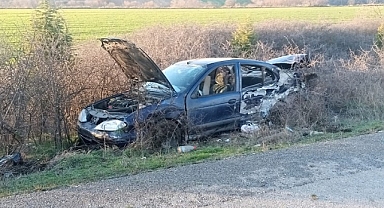 Babaeski Yenimahalle Sapağında Trafik Kazası: 2 Araçta Maddi Hasar, 2 Yaralı