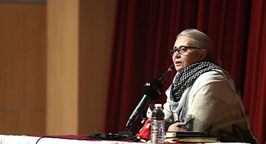 Çevirmen Ayçin Kantoğlu Trakya Üniversitesi’nde “Gazze” konulu konferans verdi.