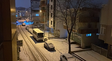 Kar Yağışı Beyaz Örtüyü Getirdi