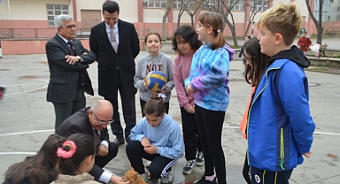 Kaymakam Salih Yüce'den okul ziyaretleri