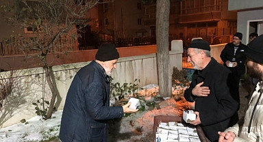 Keşan Belediyesi 10 bin adet kandil simidi ikram etti