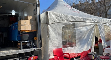 Kongre Meydanı'nda Kan Bağışı Devam Ediyor