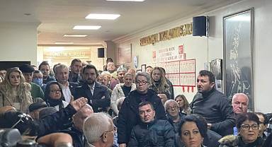 Lüleburgaz'da CHP Toplantısında Kavga: Basın Mensupları Dışarı Alındı